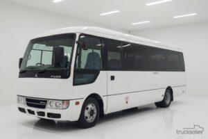 MITSUBISHI ROSA DELUXE AUTOMATIC 25 SEATER BUS