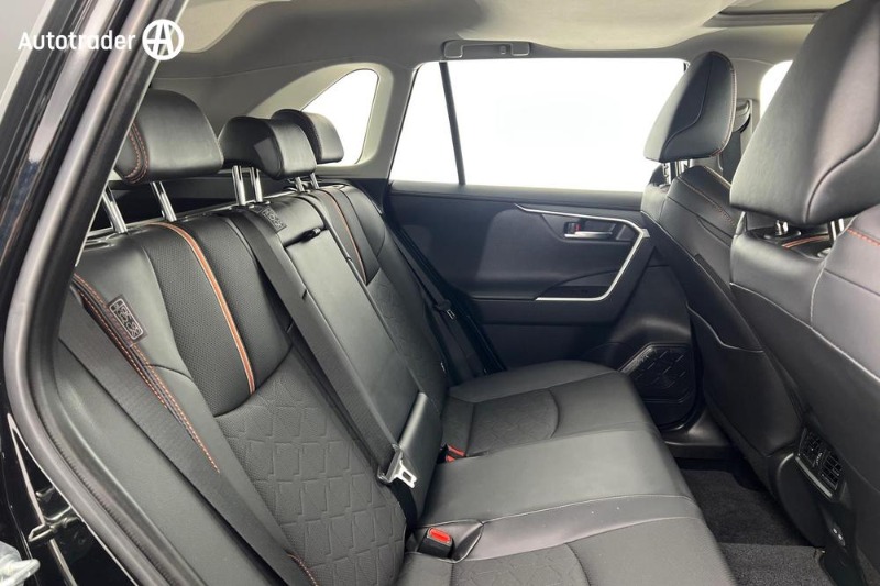 
								Toyota RAV4 Edge (Awd) Hybrid Axah54R full									