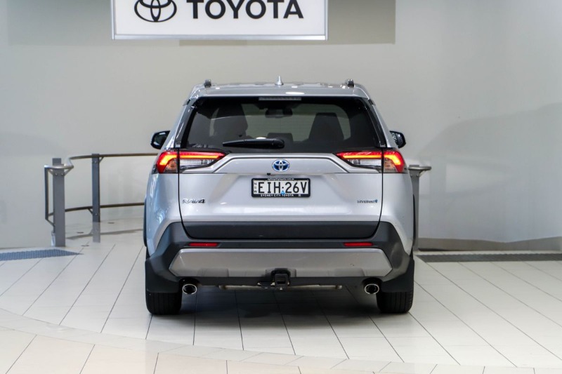 
								Toyota RAV4 GXL AXAH52R full									