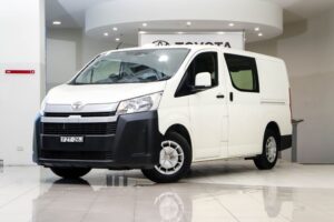 Toyota Hiace GDH300R LWB