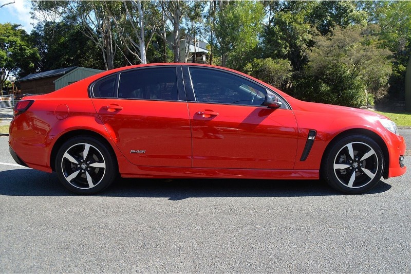 
								2016 Holden Commodore full									