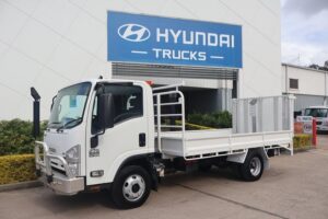 ISUZU NPR 275