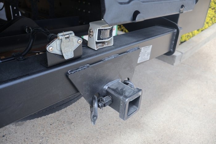 
								Hino 300 Series 817 full									