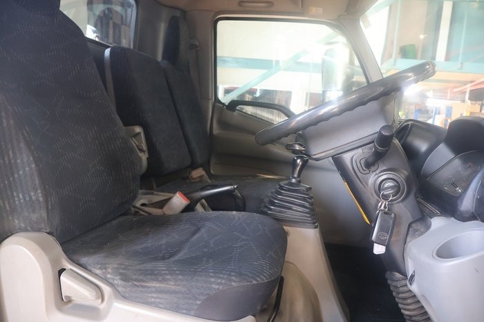 
								HINO DUTRO 917 full									