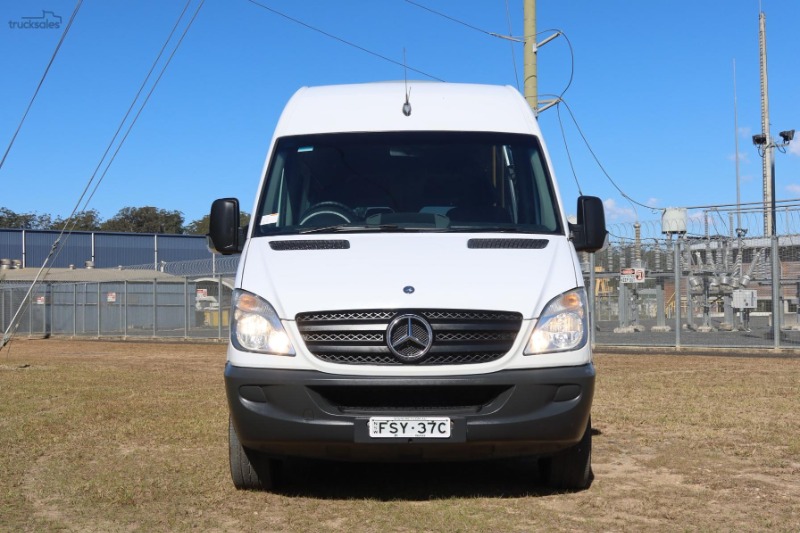 
								Mercedes Benz Sprinter 316 12 SEAT BUS full									