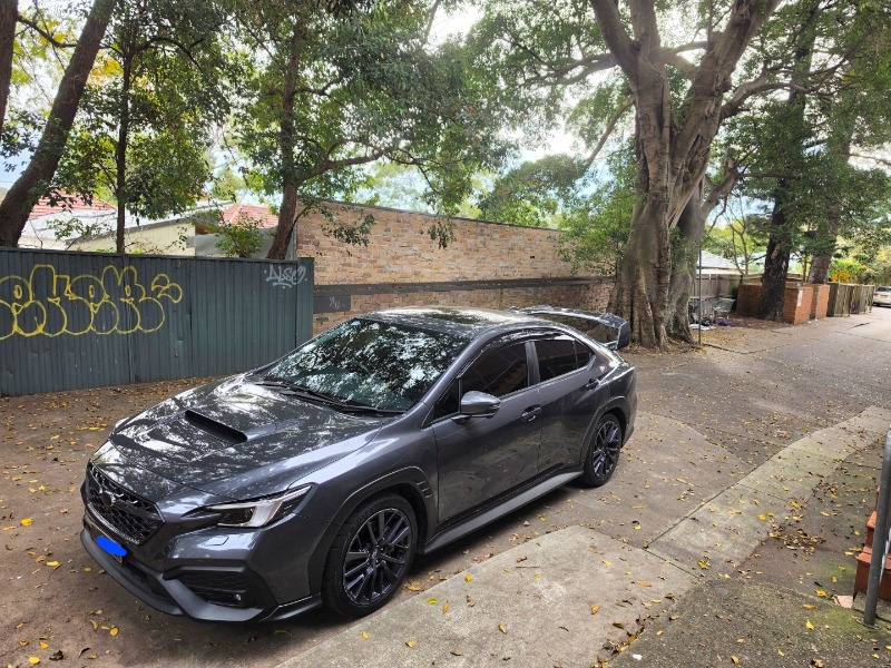 
								Subaru 42700 Sedan GREY full									