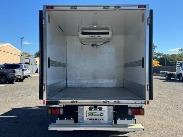
								ISUZU NLR 45/150 SHORT full									