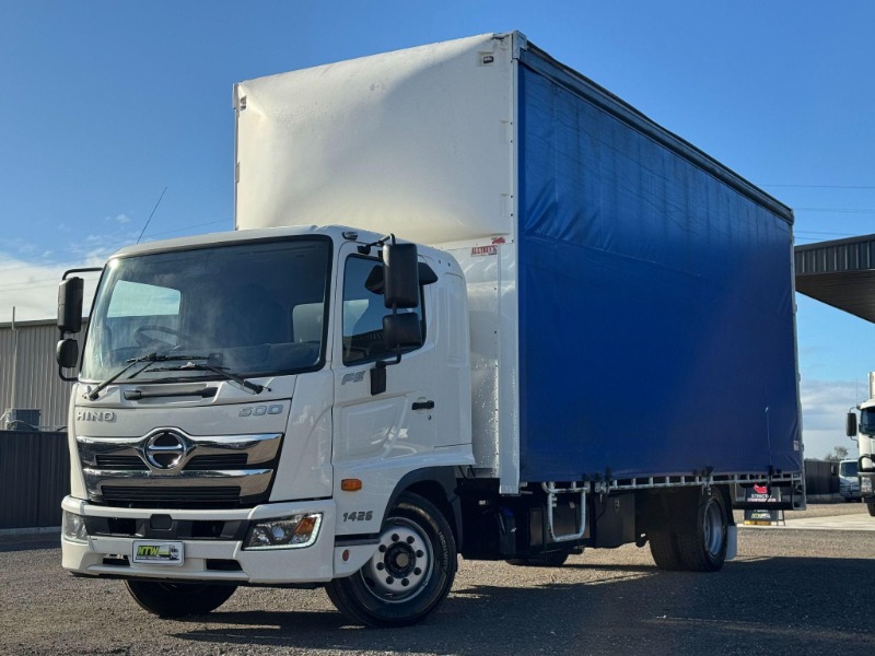 
								HINO FE 1426 500 SERIES full									