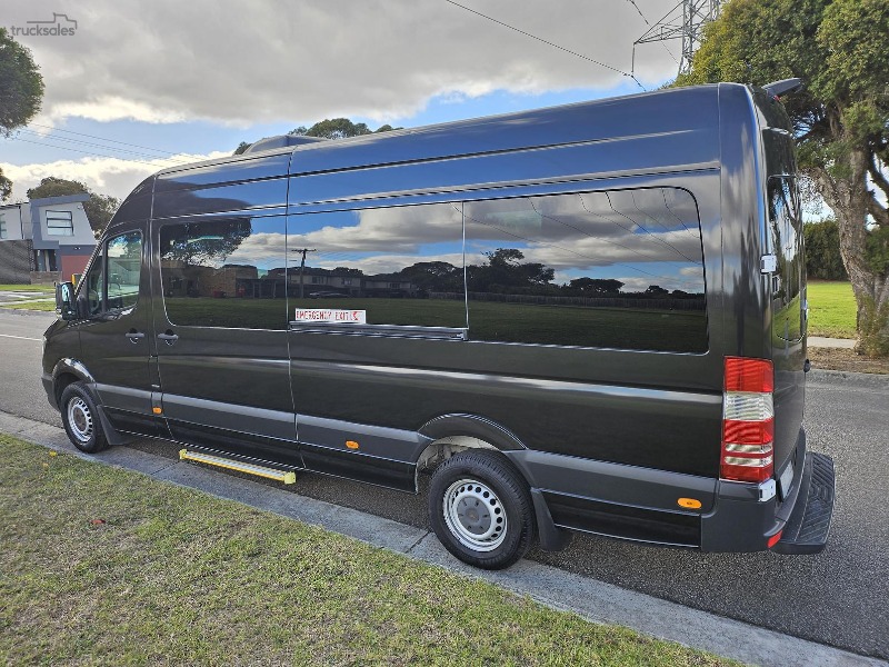 
								Mercedes-Benz Sprinter 316CDI LWB full									