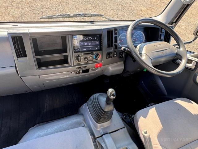 
								ISUZU NPR200 MEDIUM full									