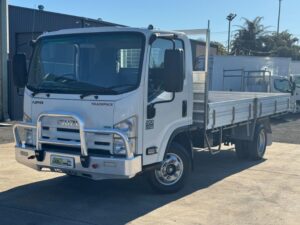 ISUZU NPR200 MEDIUM