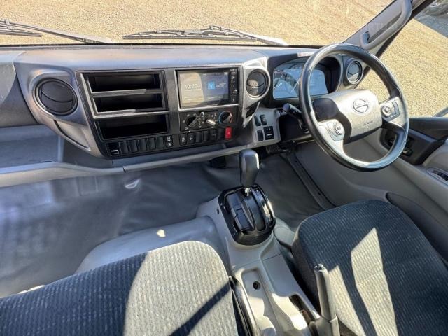 
								HINO 300 SERIES 616 MEDIUM full									