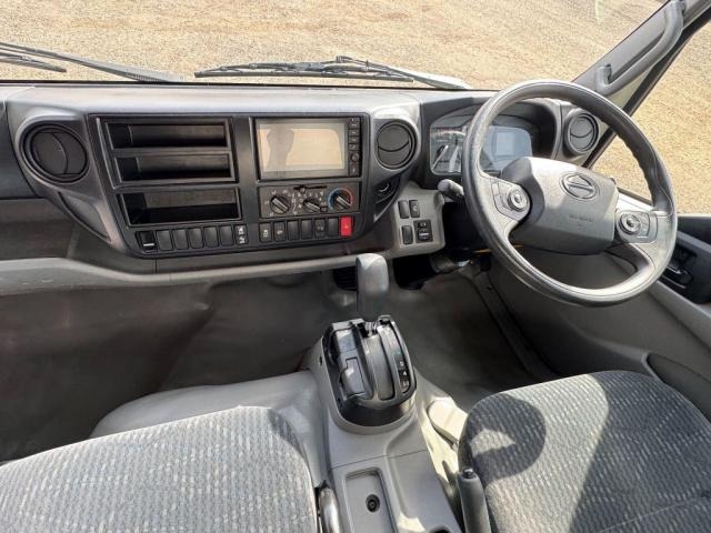 
								HINO 300 SERIES 616 MEDIUM full									