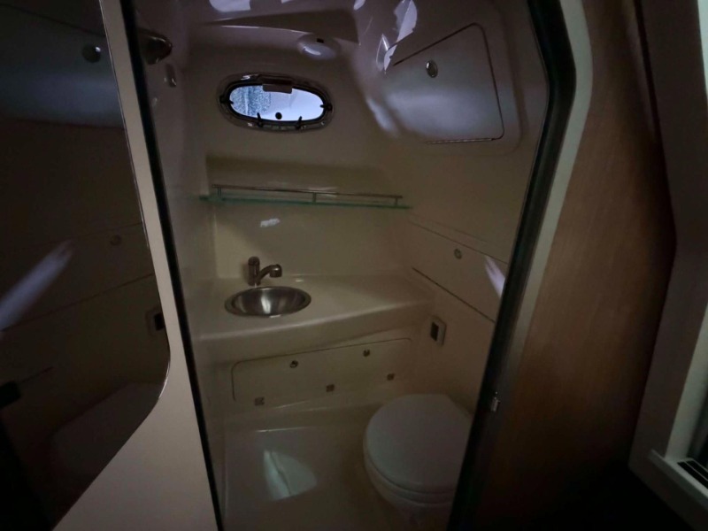 
								Boston Whaler 285 Conquest Hard Top – 2014 Model full									