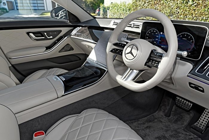 
								2024 Mercedes-Benz S-Class S580 V223 Four Wheel Drive $236,900 Drive Away1 full									