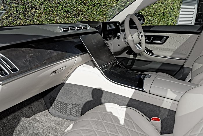 
								2024 Mercedes-Benz S-Class S580 V223 Four Wheel Drive $236,900 Drive Away1 full									