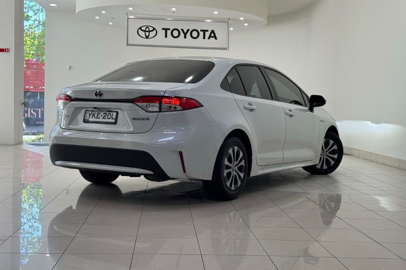 
								2020 Toyota Corolla SX Hybrid ZWE211R $28,888 full									
