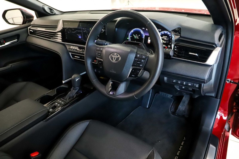 
								2025 Toyota Camry SL AXVH80R $51,888 full									