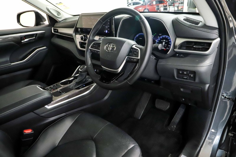 
								2025 Toyota Kluger Grande AXUH78R $79,888 full									