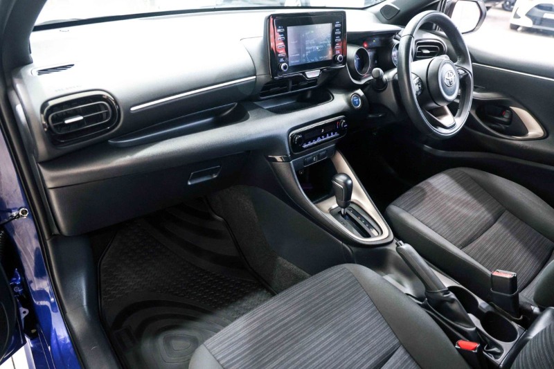 
								2021 Toyota Yaris SX Hybrid MXPH10R $27,888 full									