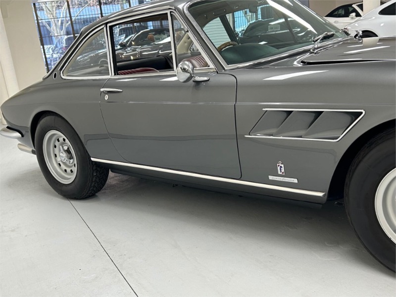 
								1967 Ferrari 330 GTC$899,990 full									