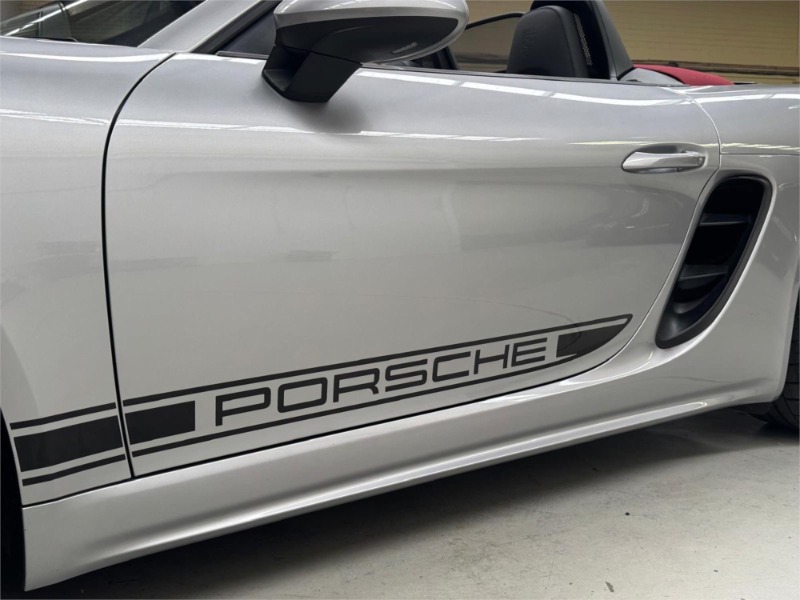 
								2024 Porsche 718 Convertible Boxster Style Edition 982 MY24$127,990 full									