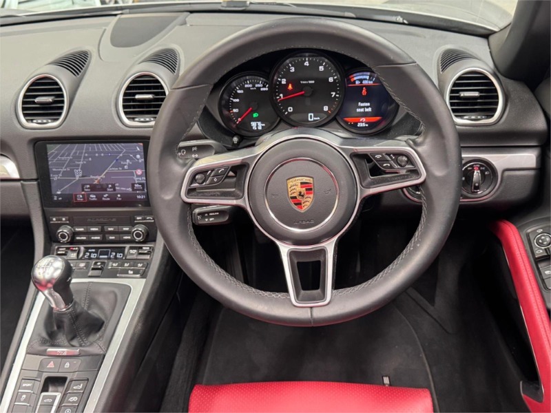 
								2024 Porsche 718 Convertible Boxster Style Edition 982 MY24$127,990 full									