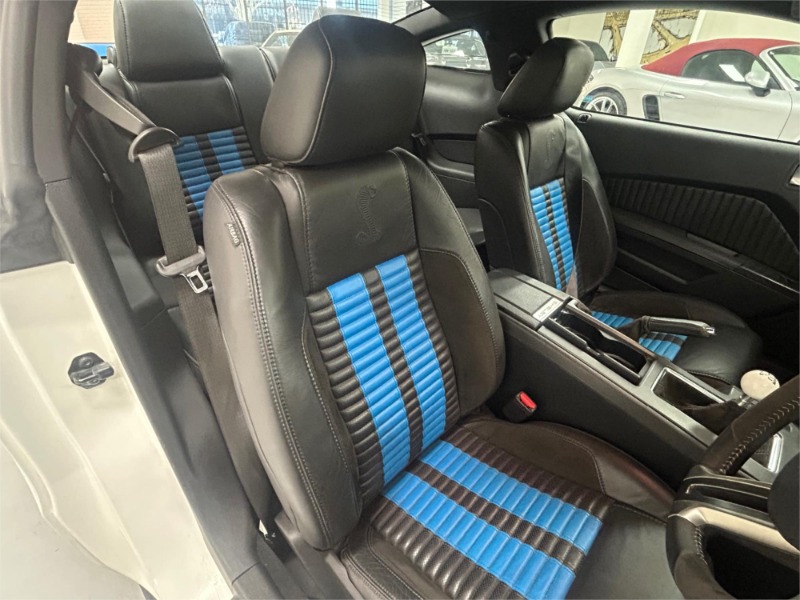 
								2010 Ford Mustang Coupe GT500 Shelby$129,990 full									