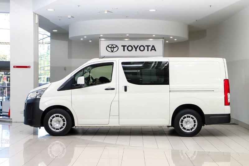 
								2022 Toyota Hiace GDH300R LWB $47,888 full									