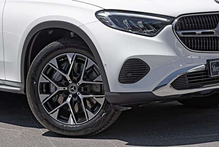 
								2025 Mercedes-Benz GLC-Class GLC350 e X254 Four Wheel Drive $94,800 Drive Away1 full									