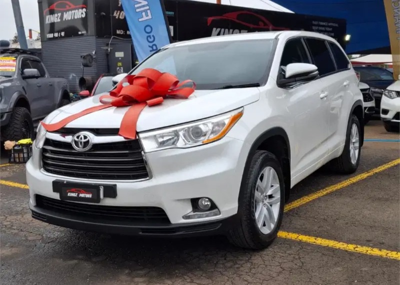 
								2015 Toyota Kluger GX Auto 2WD $19,990 Ex Govt Charges* full									