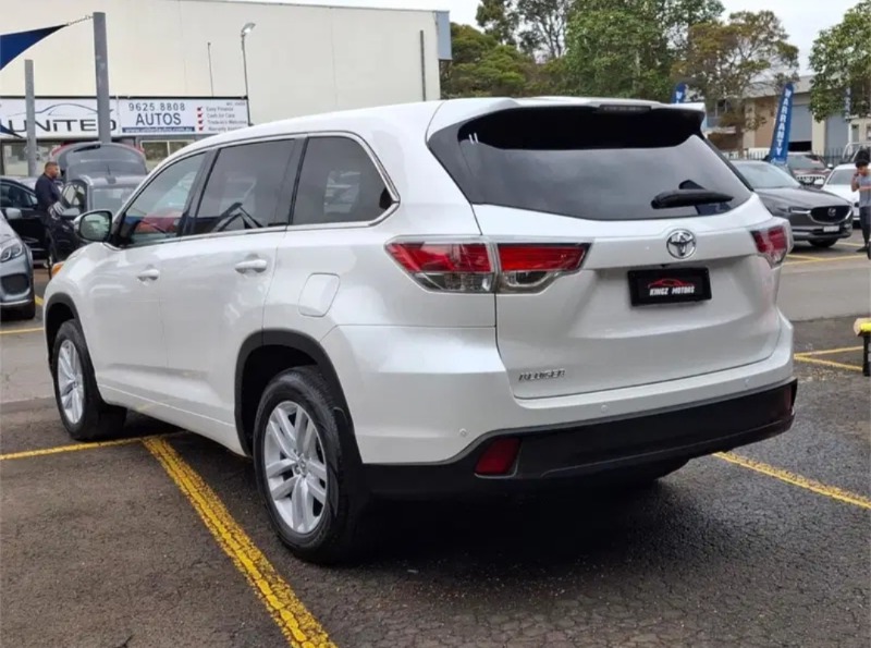 
								2015 Toyota Kluger GX Auto 2WD $19,990 Ex Govt Charges* full									