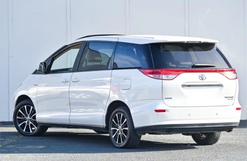 
								2015 Toyota Tarago Ultima Sports Automatic $18,988 Drive Away full									
