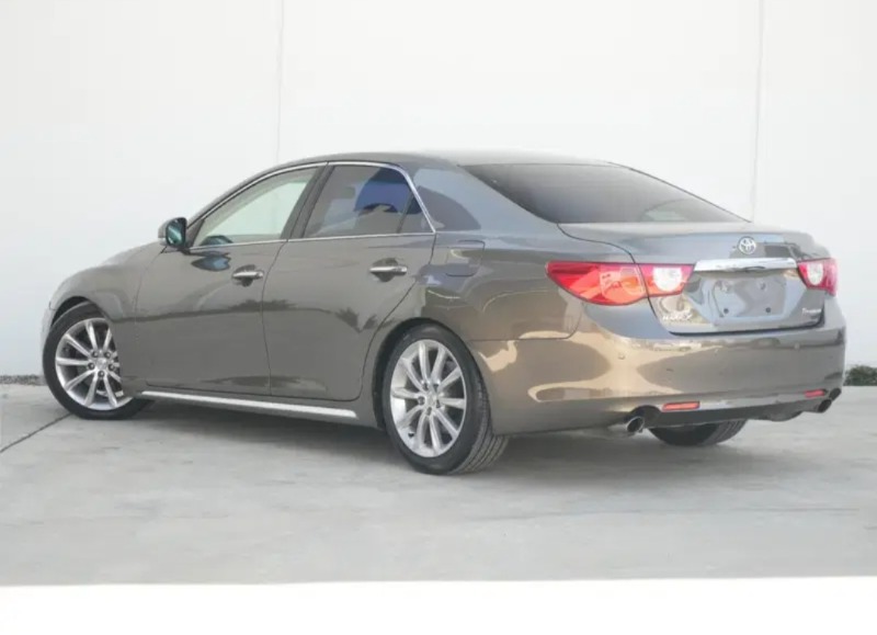 
								2011 Toyota Mark X Premium Automatic $14,990 Drive Away full									