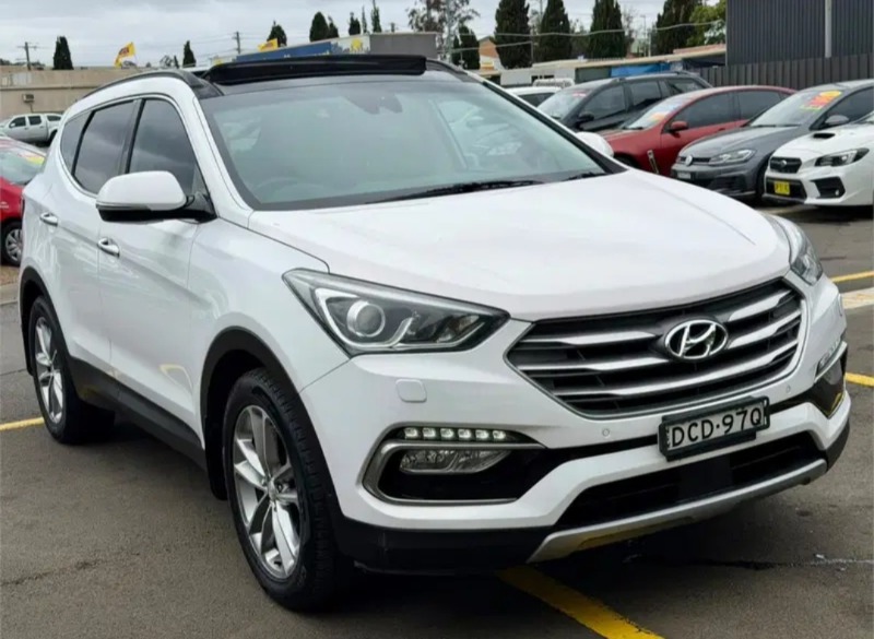 
								2015 Hyundai Santa Fe Highlander Auto 4×4 MY16 $14,995 Ex Govt Charges* full									