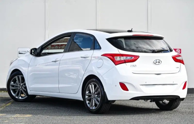 
								2016 Hyundai i30 Premium Auto MY17 $16,999 Ex Govt Charges* full									