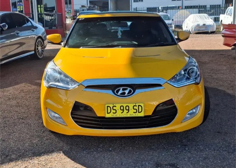 
								2013 Hyundai Veloster + Auto $11,980 Ex Govt Charges* full									