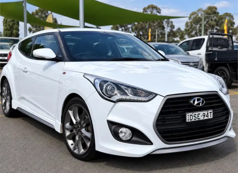 
								2017 Hyundai Veloster SR Turbo Auto $14,995 Ex Govt Charges* full									