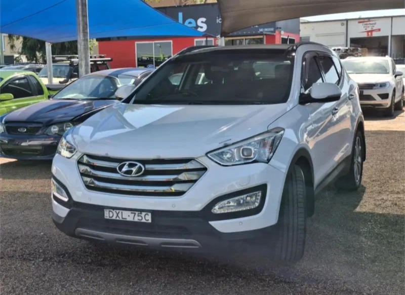 
								2015 Hyundai Santa Fe Highlander Auto 4×4 MY15 $13,980 Ex Govt Charges* full									
