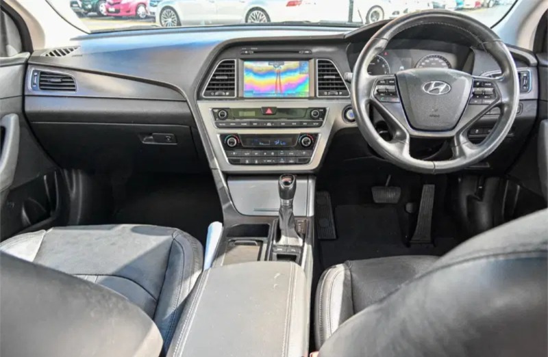 
								2015 Hyundai Sonata Premium Auto $11,990 Drive Away full									