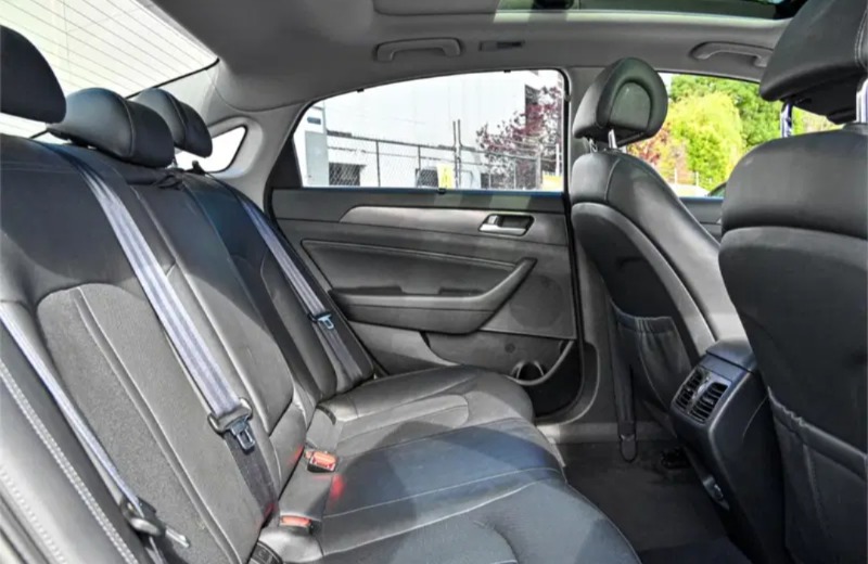 
								2015 Hyundai Sonata Premium Auto $11,990 Drive Away full									