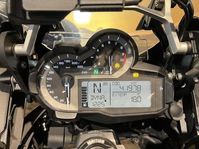 
								BMW R 1200 GS Triple Black full									