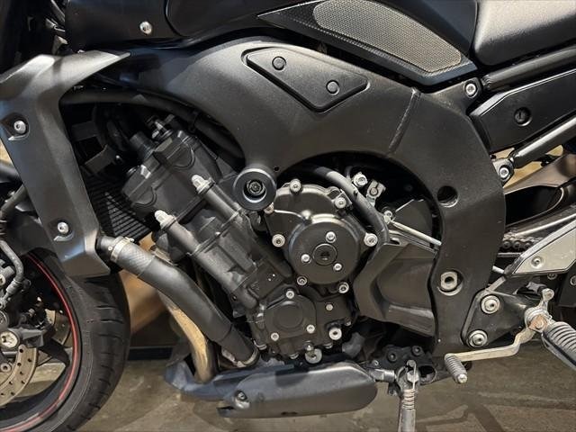 
								Yamaha FZ1N full									