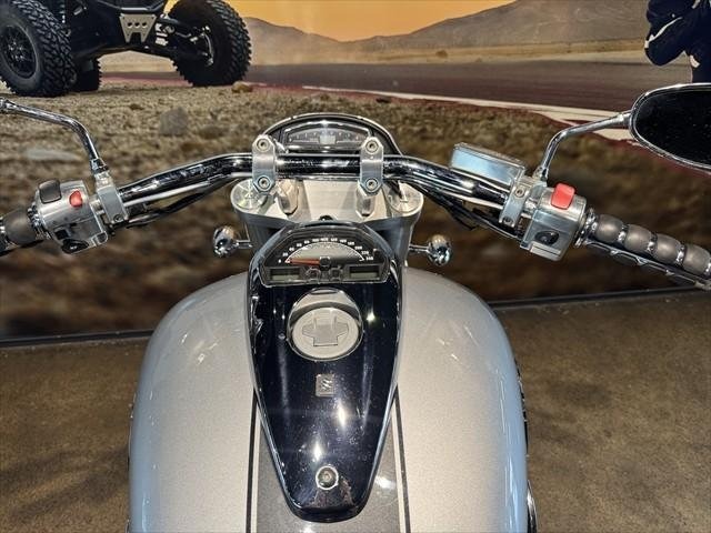 
								Suzuki Boulevard M109R (VZR1800) full									