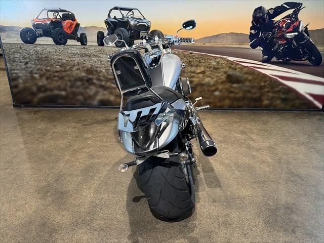 
								Suzuki Boulevard M109R (VZR1800) full									