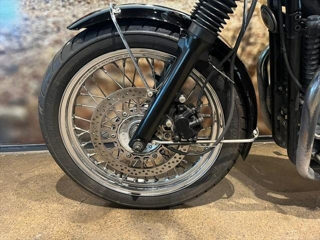 
								Triumph Bonneville T100 (790cc) full									