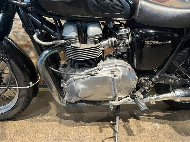 
								Triumph Bonneville T100 (790cc) full									