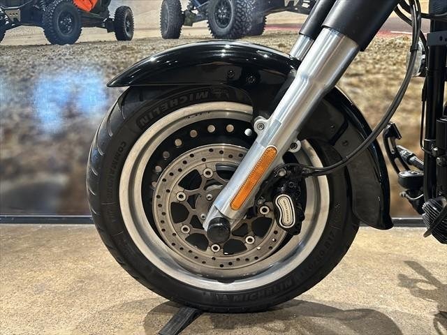 
								Harley Davidson Motorbike full									