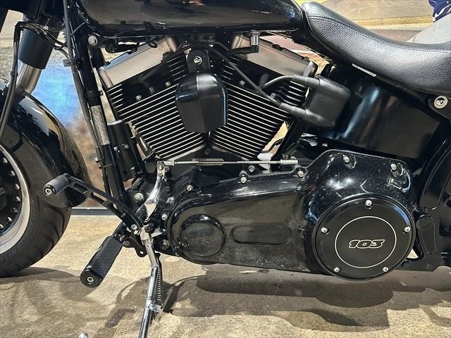 
								Harley Davidson Motorbike full									