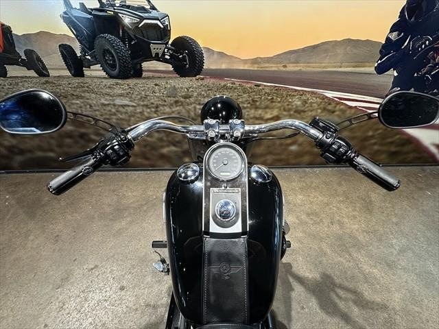 
								Harley Davidson Motorbike full									